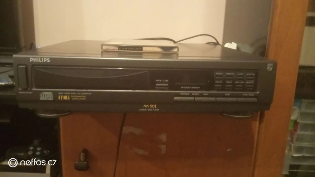 Vendora Philips AK601 Cdplayer , Vintage/1992, σε άριστη κατάσταση, πλήρως λειτουργικό. Δώρο μια κούτα με ελληνικά Cd 4 Vendora Philips AK601 Cdplayer , Vintage/1992, σε άριστη κατάσταση, πλήρως λειτουργικό. Δώρο μια κούτα με ελληνικά Cd - Image 2
