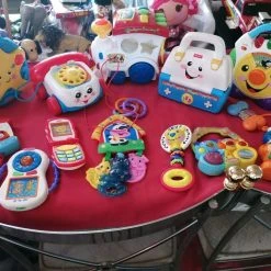 Vendora Βρεφικά παιχνίδια πλήρως λειτουργικά. Χρειάζονται μπαταρίες.