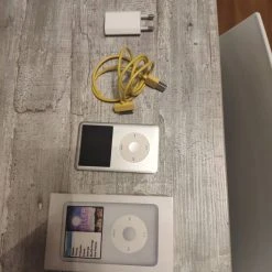 Vendora Πωλείται Ipod Classic 160 Bg , 6th Generation, μεταχειρισμένο, πλήρως λειτουργικό -Vendora store 145ec9bc13770d7eba99dfc47697770752173fc3 xl