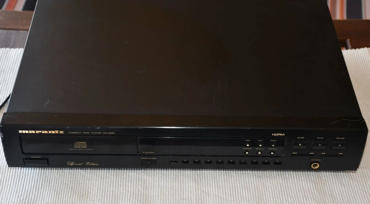 Vendora Marantz CD63 SE Cd Player 3 Vendora Marantz CD63 SE Cd Player