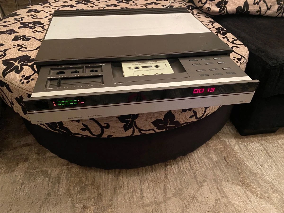 Vendora Πωλείται το Κασσετοφωνο Bang @ Olufsen Beocord 5000 3 Vendora Πωλείται το Κασσετοφωνο Bang @ Olufsen Beocord 5000