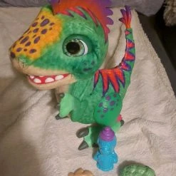 Vendora Furreal Baby Dino !