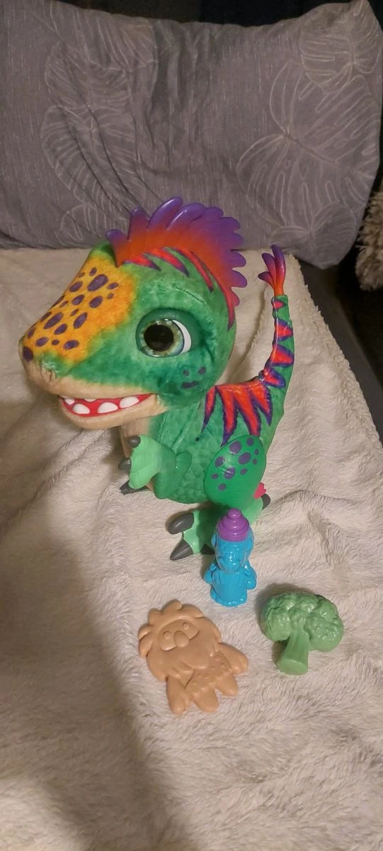 Vendora Furreal Baby Dino ! 3 Vendora Furreal Baby Dino !