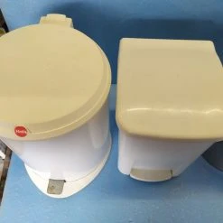 Vendora καδοι WC,πλαστικοι και ανοξειδωτοι,τεμαχια 6,ολοι μαζι στην τιμη των 20€ 16 Vendora καδοι WC,πλαστικοι και ανοξειδωτοι,τεμαχια 6,ολοι μαζι στην τιμη των 20€ -Vendora store 3895a8cc6401755cd4611a80274f0aae53d863a3 xl