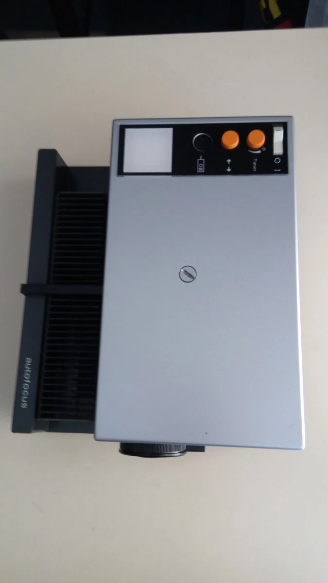 Vendora Rollei P350AF Autofocus Slide Projector (προβολέας διαφανειών σλάιντς) 5 Vendora Rollei P350AF Autofocus Slide Projector (προβολέας διαφανειών σλάιντς) - Image 3