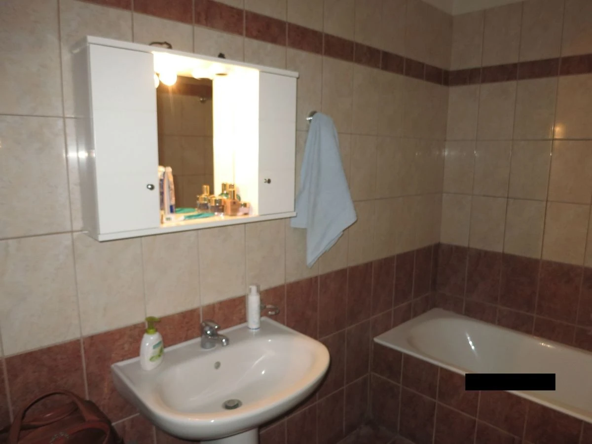 Vendora Είδη υγιεινής, λεκάνη, νιπτήρας, ντουλαπάκι, μπανιέρα, βρύση 5 Vendora Είδη υγιεινής, λεκάνη, νιπτήρας, ντουλαπάκι, μπανιέρα, βρύση - Image 3