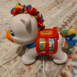 Vendora Clementoni Πόνι Pull Along με Ήχους για 6+ Μηνών