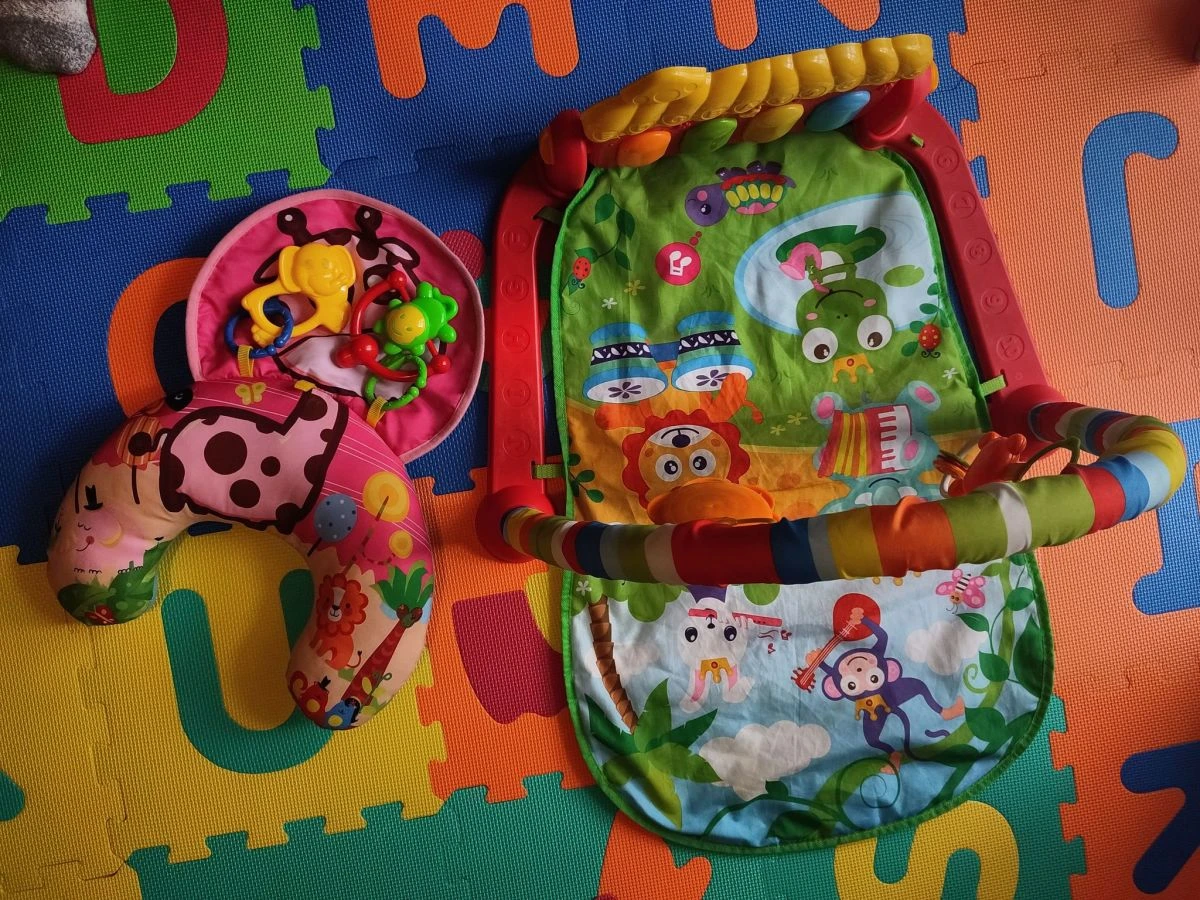 Vendora Βρεφικό γυμναστήριο + μαξιλάρι δραστηριοτήτων 3 Vendora Βρεφικό γυμναστήριο + μαξιλάρι δραστηριοτήτων