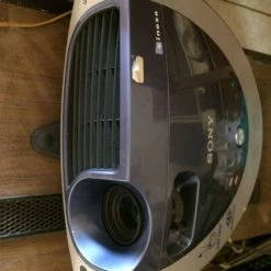 Vendora ΠΩΛΕΙΤΑΙ Ο ΒΙΝΤΕΟΠΡΟΒΟΛΕΑΣ SONY CINEZA VPL-HS1