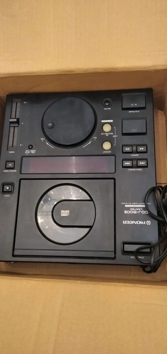 Vendora συλεκτικα ραγιονιρ CD 500 δουλευουν κανονικα ευκαιρια και τα 2 είναι στην τιμή ευκαιρία 5 Vendora συλεκτικα ραγιονιρ CD 500 δουλευουν κανονικα ευκαιρια και τα 2 είναι στην τιμή ευκαιρία - Image 3