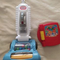 Vendora Σκούπα με σκουπάκι Little Tikes και εκπαιδευτικό βιβλίο με ήχους