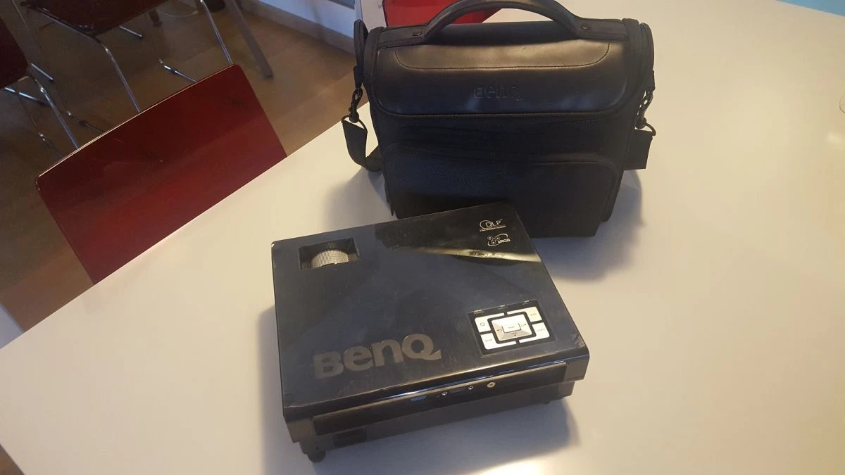 Vendora Benq MP610 DLP Home Theater Projector 3 Vendora Benq MP610 DLP Home Theater Projector