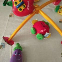 Vendora ΚΡΕΜΑΣΤΟ ΜΟΥΣΙΚΟ ΠΑΙΧΝΙΔΙ ΚΟΥΝΙΑΣ / CHICCO. ΣΕ ΑΡΙΣΤΗ ΚΑΤΑΣΤΑΣΗ. -Vendora store 792809f2f1f2caa62e166075b37a0cccf23aa982 xl