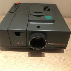 Vendora SLIDES PROJECTOR / ΠΡΟΤΖΕΚΤΟΡΑΣ AGFA DIAMATOR AF 1500 AutoFocus / Προβολέας διαφανειών Reflecta Diamator / MADE IN GERMANY / VINTAGE / RETRO / Agfa 35mm Slide / Reflecta Diamator AF-IR Slid -Vendora store 9473ef9e83a27ad5d8c83229ee338c654053d233 xl