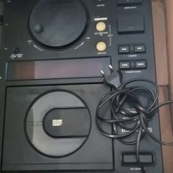 Vendora συλεκτικα ραγιονιρ CD 500 δουλευουν κανονικα ευκαιρια και τα 2 είναι στην τιμή ευκαιρία