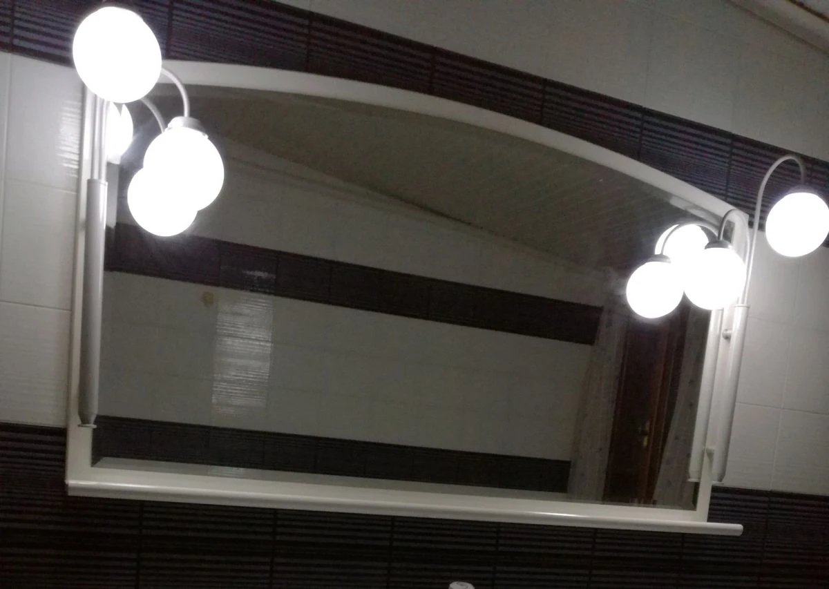 Vendora καθρέφτης μπανιου 3 Vendora καθρέφτης μπανιου