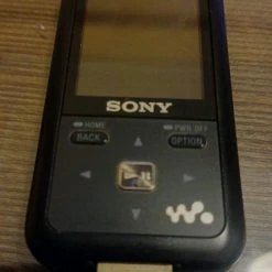 Vendora SONY WALKMAN MP3 ΣΕ ΤΈΛΕΙΑ ΚΑΤΆΣΤΑΣΗ ΜΕ ΤΟ ΚΟΥΤΊ ΤΟΥ! -Vendora store a68134d62cf40091f16cbfc5390b2b7f10601915 xl