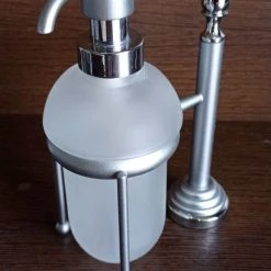 Vendora Επικαθήμενο Dispenser υγρού σαπουνιού -Vendora store afb7f610f2f11c24e9accd56b5f2e7e41c6d52d3 xl