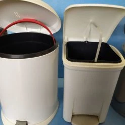 Vendora καδοι WC,πλαστικοι και ανοξειδωτοι,τεμαχια 6,ολοι μαζι στην τιμη των 20€ 21 Vendora καδοι WC,πλαστικοι και ανοξειδωτοι,τεμαχια 6,ολοι μαζι στην τιμη των 20€ -Vendora store b1fa6c35eeec14eecf657a629aaab2bd6ffa29a5 xl