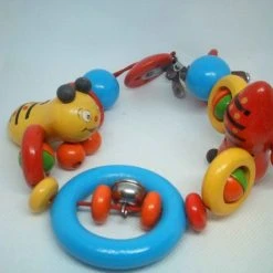 Vendora ΞΥΛΙΝΟ ΠΑΙΔΙΚΟ ΚΡΕΜΑΣΤΟ ΜΕ ΗΧΟΥΣ