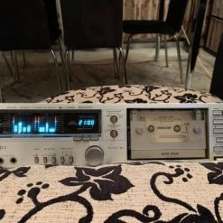 Vendora Πωλείται το Κασσετοφωνο JVC KD-D4