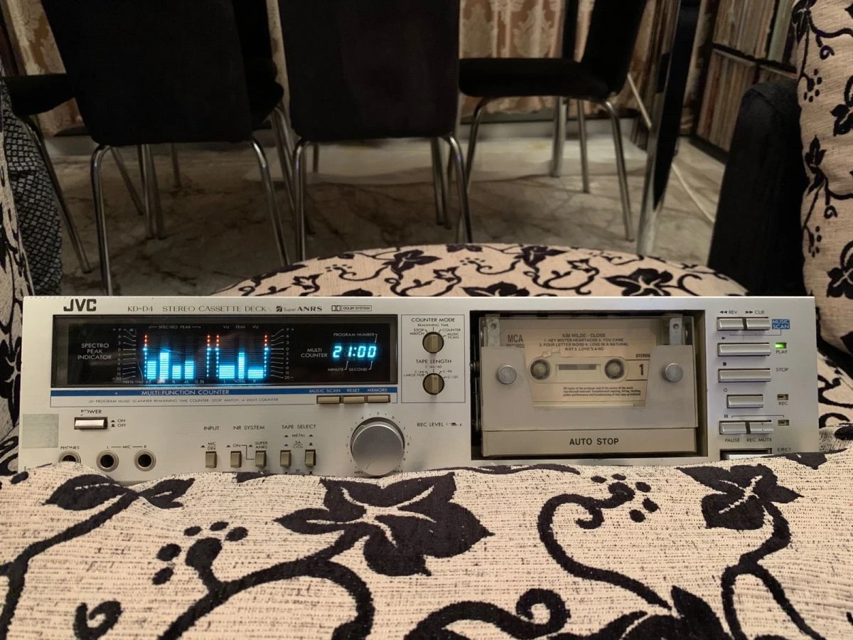 Vendora Πωλείται το Κασσετοφωνο JVC KD-D4 3 Vendora Πωλείται το Κασσετοφωνο JVC KD-D4