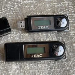 Vendora MP3 PLAYER "TEAC" ΜΕ ΨΗΦΙΑΚΟ ΚΑΝΤΡΑΝ ΚΑΙ ΑΡΙΣΤΗ ΑΠΟΔΟΣΗ ΗΧΟΥ. ΧΩΡΙΤΙΚΌΤΗΤΑ 2GB το καθένα. ΠΑΚΕΤΟ 15 ευρώ. -Vendora store ccce0e9d0757a8a105b4a0ef7c116aa40e78bf74 xl