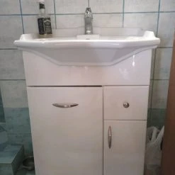 Vendora Νιπτήρας με επιπλο σύνθεση και καθρέφτη