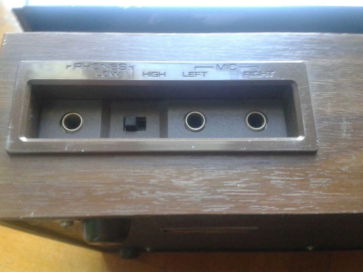 Vendora Hi-Fi Cassette Recorder JVC Nivico 1667U - Made In Japan 6 Vendora Hi-Fi Cassette Recorder JVC Nivico 1667U - Made In Japan - Image 4