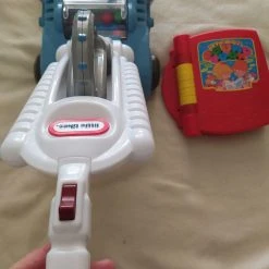 Vendora Σκούπα με σκουπάκι Little Tikes και εκπαιδευτικό βιβλίο με ήχους -Vendora store e417f1eb186fabe34257f6e74622d8ebd2f2ab11 xl