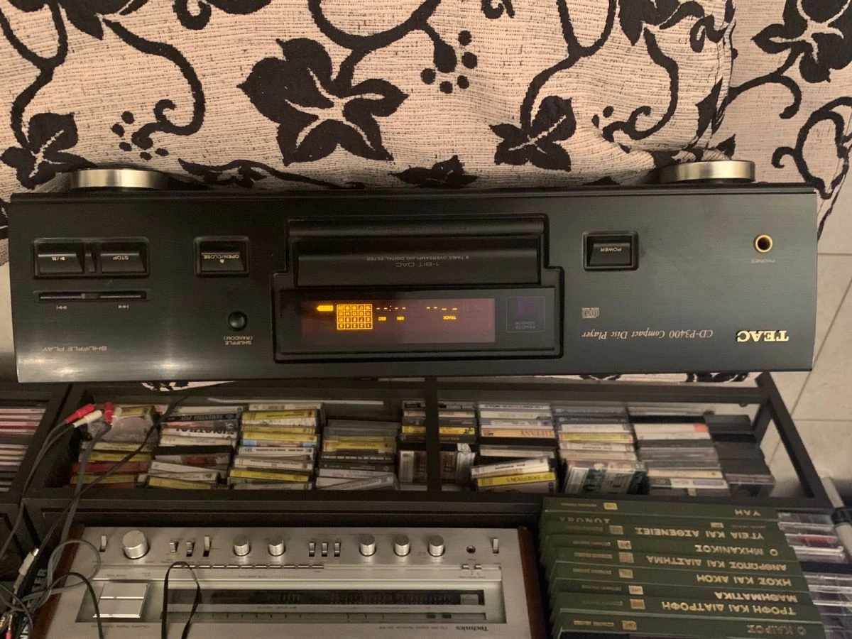 Vendora Πωλείται το CD Player Teac CD-P3400 3 Vendora Πωλείται το CD Player Teac CD-P3400