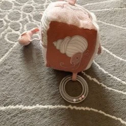 Vendora ΒΡΕΦΙΚΟΣ ΚΥΒΟΣ ΔΡΑΣΤΗΡΙΟΤΗΤΩΝ ΠΑΙΧΝΙΔΙ LITTLE DUTCH -Vendora store f82accdfc7281e6d768795da69a96b284f5fde79 xl